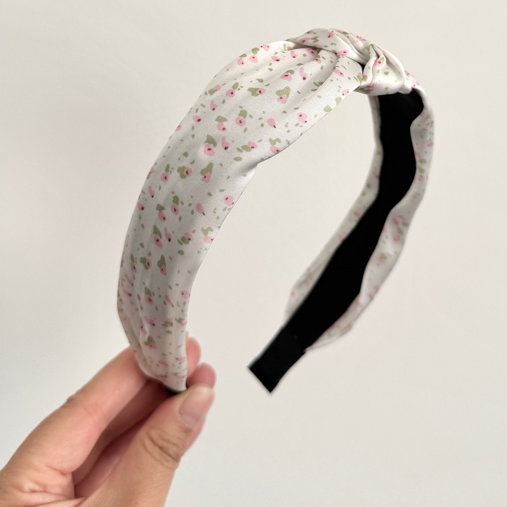 Fashion Top Knot Headband - NWOT - Picture 7 of 7